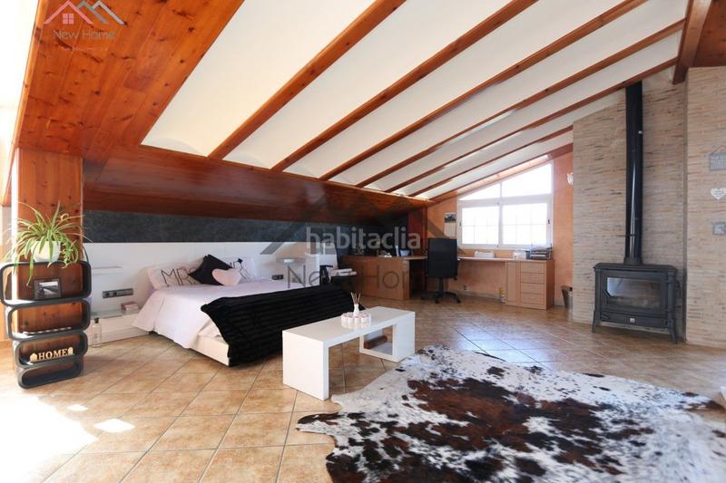 Foto 3878cc22-7071-45fc-9659-5903c0484bb6. Chalet vive la exclusividad y el confort en esta magnífica vivienda independiente. en Benaguasil