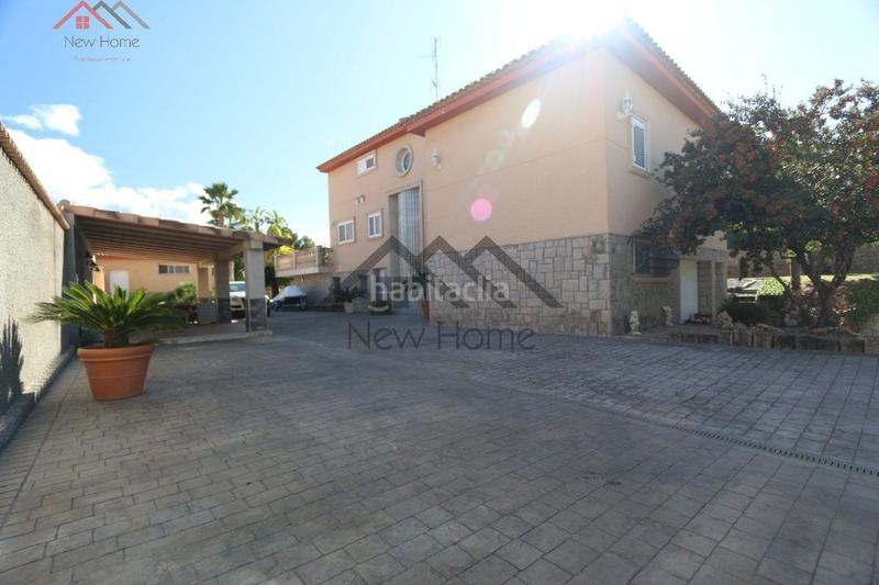 Foto 55980809-99f3-405f-b9b6-77d0cbdfbaee. Chalet vive la exclusividad y el confort en esta magnífica vivienda independiente. en Benaguasil