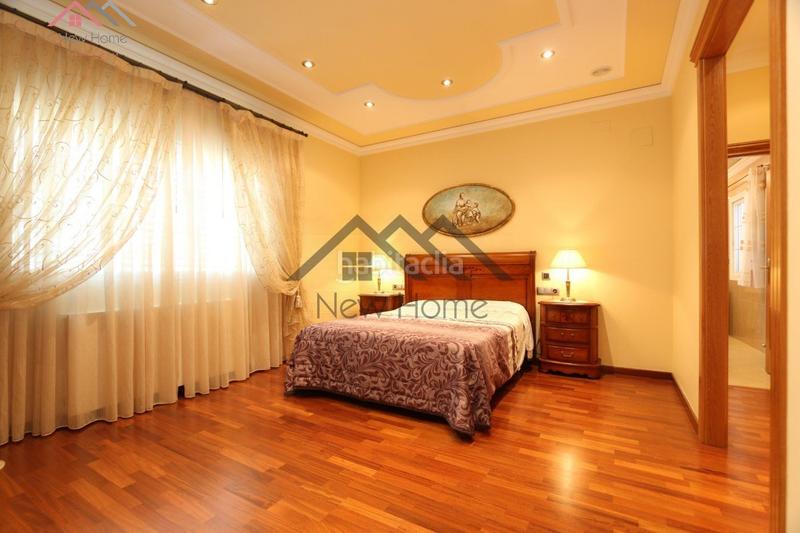 Foto 5e27d349-e203-4ca7-bb82-fbab7e8437ff. Chalet vive la exclusividad y el confort en esta magnífica vivienda independiente. en Benaguasil