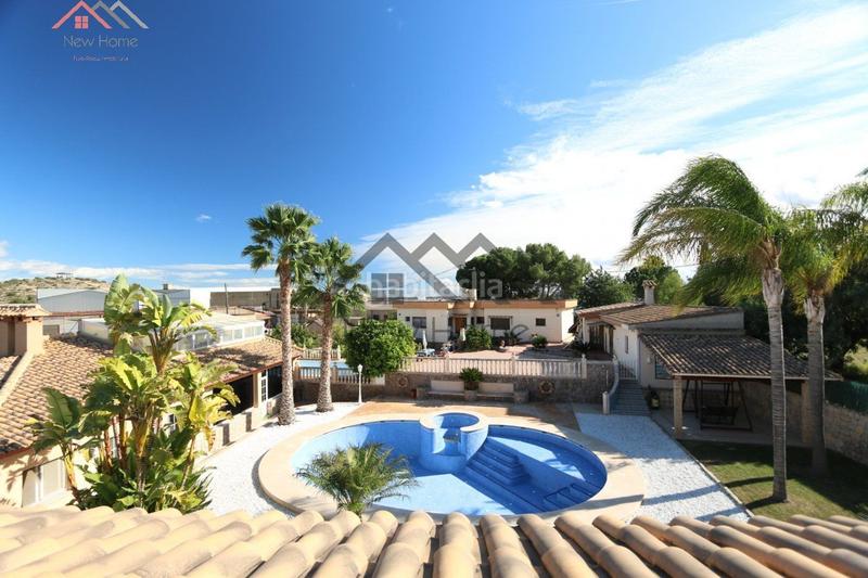 Foto 600de487-4d66-46b6-bd40-2240cb5b9aa7. Chalet vive la exclusividad y el confort en esta magnífica vivienda independiente. en Benaguasil