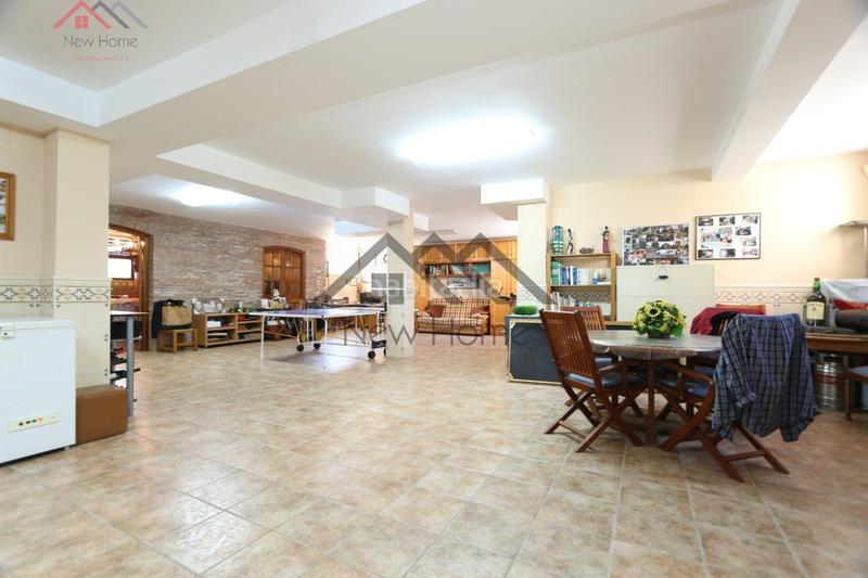 Foto cab4bd66-ce73-4cd4-b21b-69be1f7435fd. Chalet vive la exclusividad y el confort en esta magnífica vivienda independiente. en Benaguasil