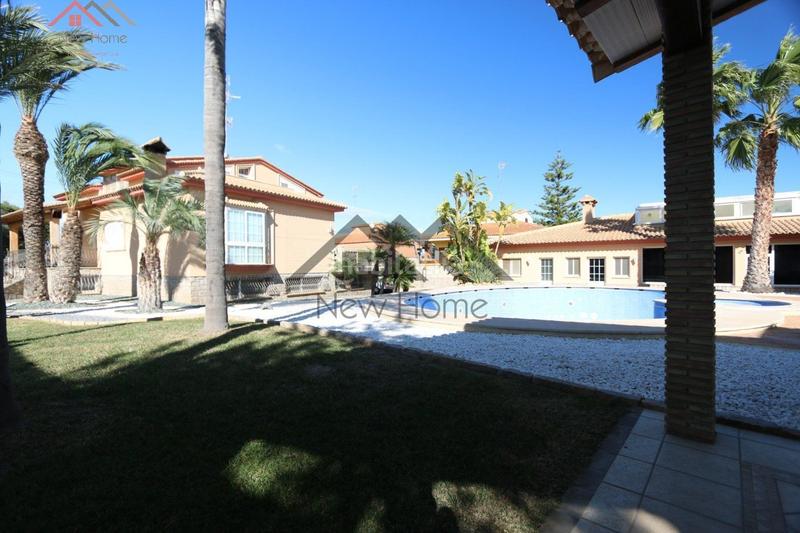Foto ee816531-9ce3-4565-9396-fd43ba71d888. Chalet vive la exclusividad y el confort en esta magnífica vivienda independiente. en Benaguasil