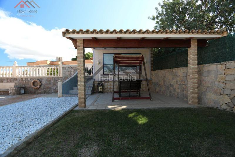 Foto eff4ba1a-6126-429a-ab4b-f90b582889fa. Chalet vive la exclusividad y el confort en esta magnífica vivienda independiente. en Benaguasil