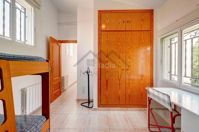 Foto 066cee3a-5400-4e61-86b2-9f042f573349. Chalet con riscaldamento parcheggio piscina in Vilamarxant