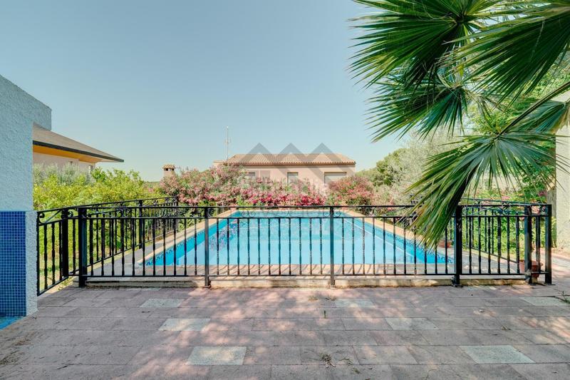 Foto f635f8a9-af51-4920-a1cb-782660957eb0. Chalet con riscaldamento parcheggio piscina in Vilamarxant