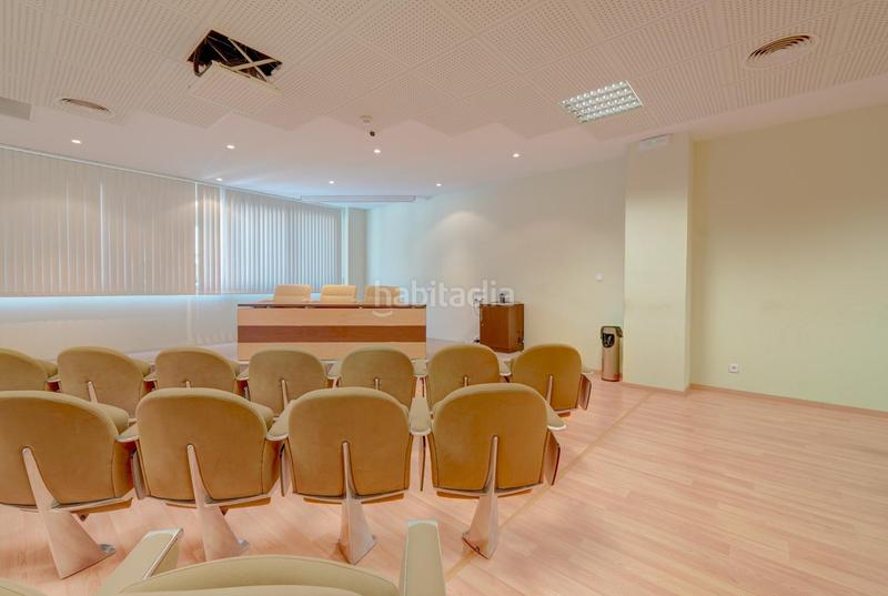 Foto b5fbe89f-9bbb-424e-9447-009ba01f26a7. Location bureau avec parking dans Parc Tecnològic Paterna