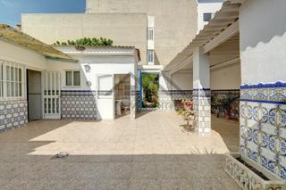 Haus in Benaguasil. Casa en planta baja con alma y mil posibilidades en benaguasil