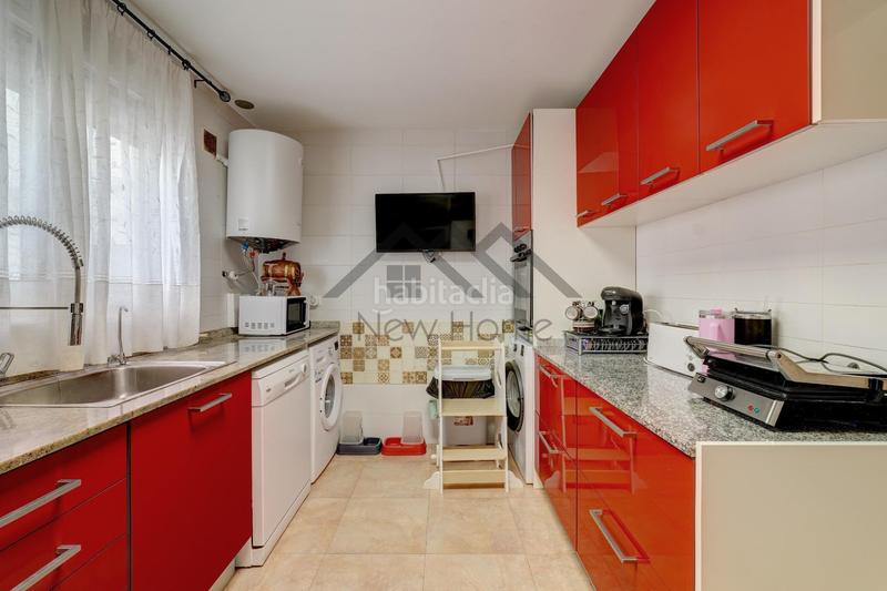 Foto 32e55d63-7eef-422c-9a2a-5e0af1ca5e31. Duplex in Núcleo Urbano Pobla de Vallbona (la)