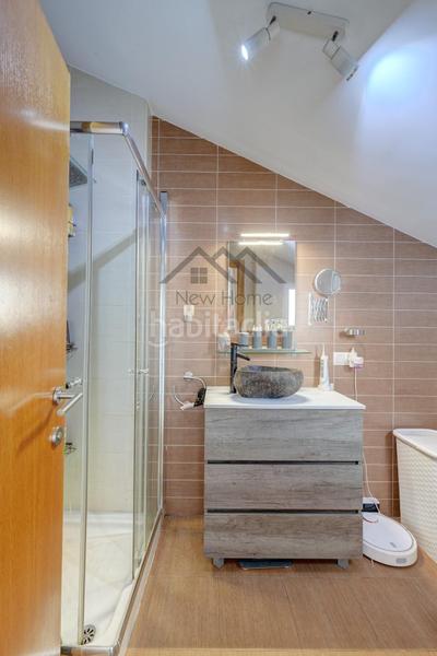 Foto 71938510-c4c5-4b08-81c5-d151688d0f7f. Duplex in Núcleo Urbano Pobla de Vallbona (la)