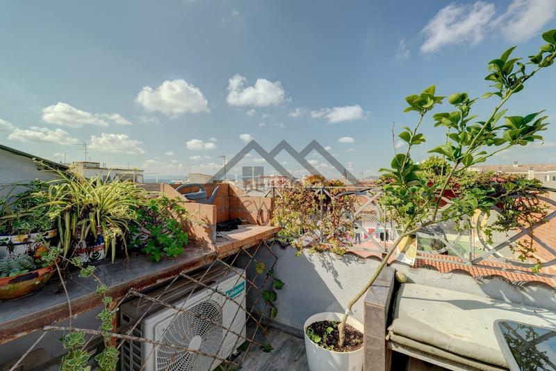 Foto 919d15e2-ce2e-4b0a-b346-b46147372779. Duplex in Núcleo Urbano Pobla de Vallbona (la)