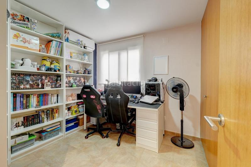 Foto 952ae2b5-ff22-44dc-86b5-093552986ad5. Duplex in Núcleo Urbano Pobla de Vallbona (la)