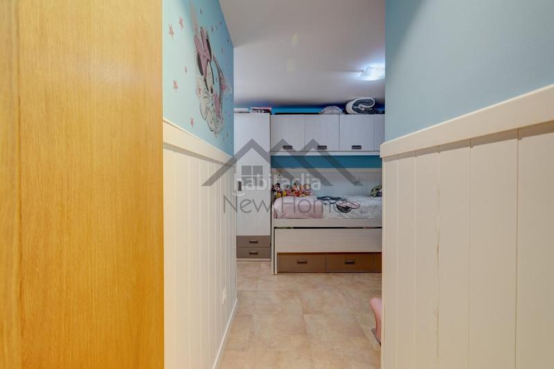 Foto 9b6d6614-abf2-4587-9268-e45ec4e3d3c3. Duplex in Núcleo Urbano Pobla de Vallbona (la)