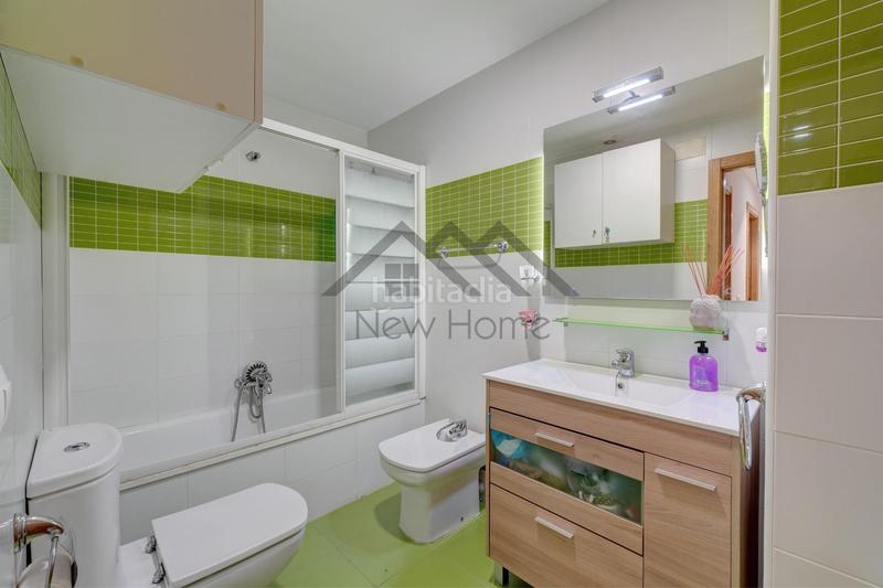 Foto e0457bb5-64cc-4025-88c1-57656be79f19. Duplex in Núcleo Urbano Pobla de Vallbona (la)