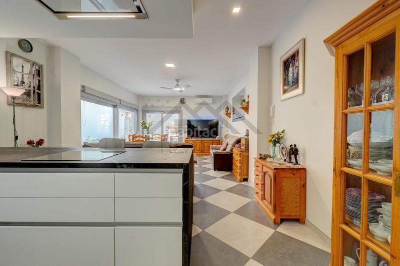 Foto 1013539c-0035-45fa-82c5-12d3a77fec80. Haus mit heizung parking in Núcleo Urbano Pobla de Vallbona (la)