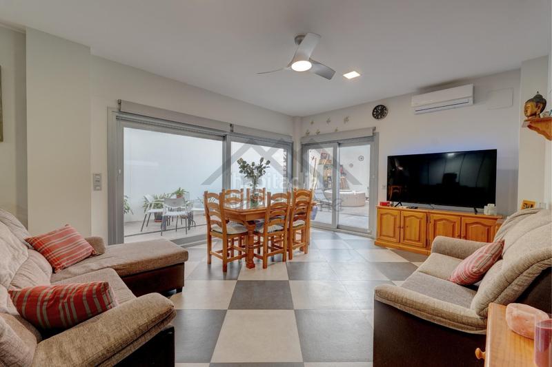 Foto 3fa187cf-65ec-4145-8349-a79c3339787d. Haus mit heizung parking in Núcleo Urbano Pobla de Vallbona (la)