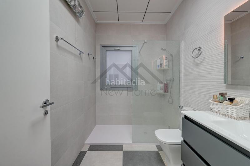 Foto 41b2f9de-e856-45cd-8131-469ce57485b2. Haus mit heizung parking in Núcleo Urbano Pobla de Vallbona (la)