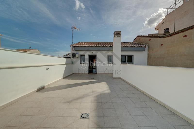 Foto 469fd6d1-b9ed-4af4-9d9e-36839950c23f. Haus mit heizung parking in Núcleo Urbano Pobla de Vallbona (la)