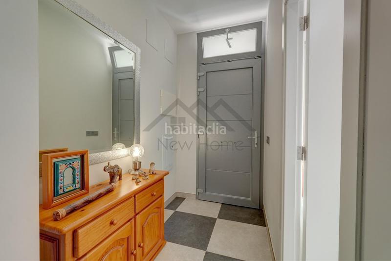 Foto ecb4b2f6-49a6-43b9-bdde-285e2cac978c. Haus mit heizung parking in Núcleo Urbano Pobla de Vallbona (la)