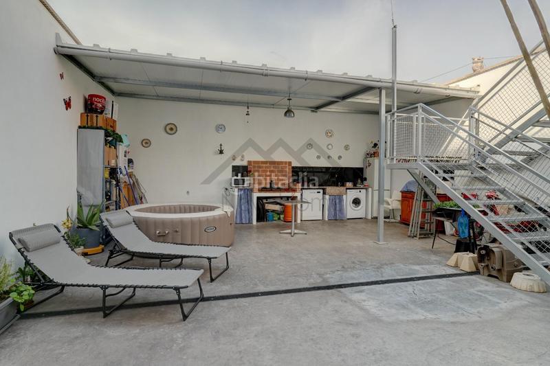 Foto f1471b59-737e-4fb6-be92-de889cdf5d77. Haus mit heizung parking in Núcleo Urbano Pobla de Vallbona (la)