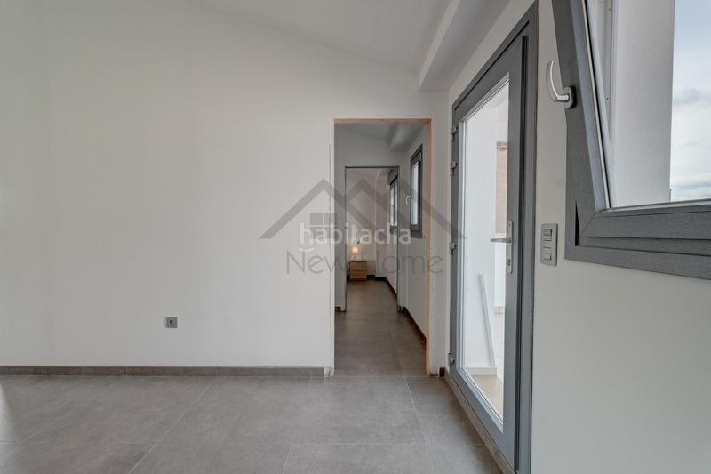 Foto fd38fb7c-b736-46a0-83a9-2e1998924b1f. Haus mit heizung parking in Núcleo Urbano Pobla de Vallbona (la)