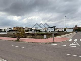 Terreny residencial a Cheste. Parcela urbana en cheste  oportunidad ideal para promotores e in