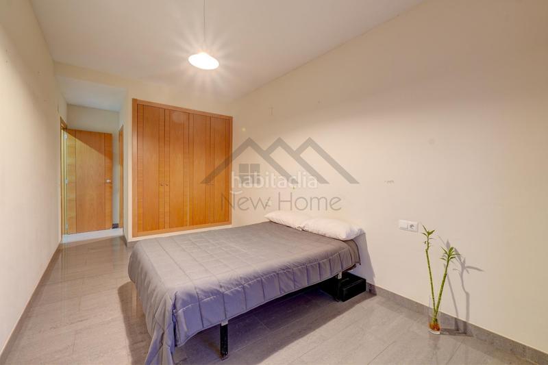 Foto 3e5c4065-03fb-48b1-b2f3-d2f84bf092ba. Attique avec chauffage dans Núcleo Urbano Pobla de Vallbona (la)