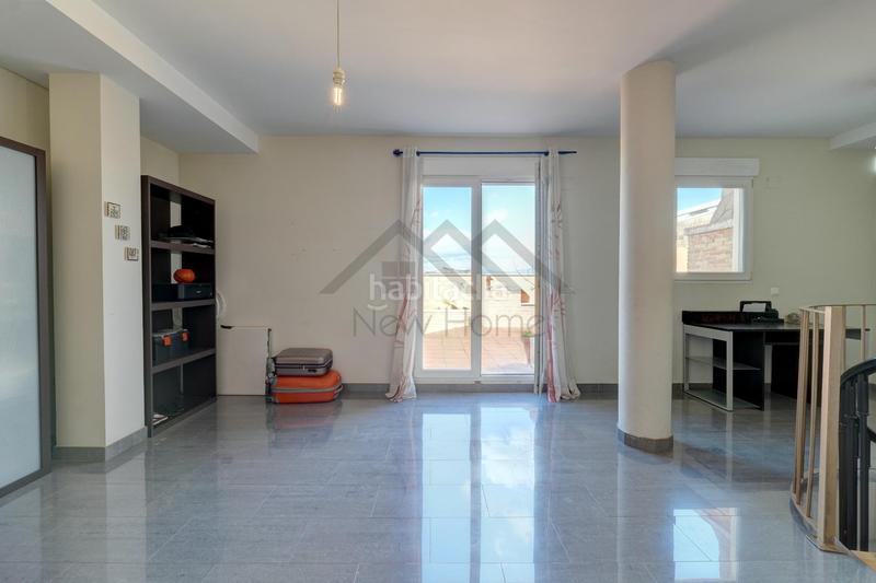 Foto 6b8f8311-48cc-4bc1-9871-eca7985694ab. Attique avec chauffage dans Núcleo Urbano Pobla de Vallbona (la)