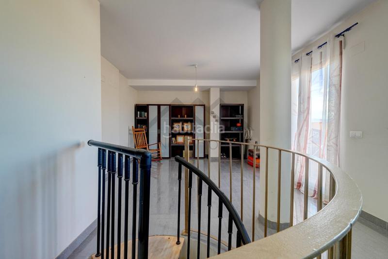 Foto ba3ed053-3027-44e2-8f80-075f46eb1cc9. Attique avec chauffage dans Núcleo Urbano Pobla de Vallbona (la)