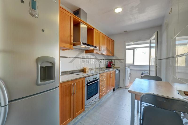 Foto f269eea0-384c-4440-baa0-e166dbc535ad. Attique avec chauffage dans Núcleo Urbano Pobla de Vallbona (la)