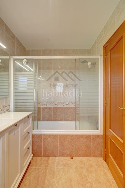 Foto d6a3eae0-a29a-48af-9337-673f284f03cb. Casa pareada chalet independiente con piscina y gran parcela en montecolorado luz, espacio y confort en la pobla de vallbona en Pobla de Vallbona (la)