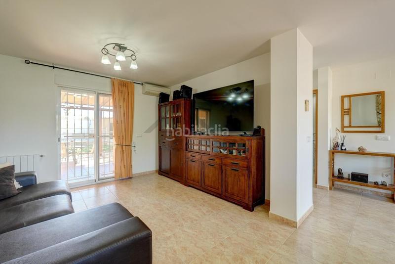 Foto e49d8bc5-d470-4099-bd81-2281b4d692f2. Casa pareada chalet independiente con piscina y gran parcela en montecolorado luz, espacio y confort en la pobla de vallbona en Pobla de Vallbona (la)