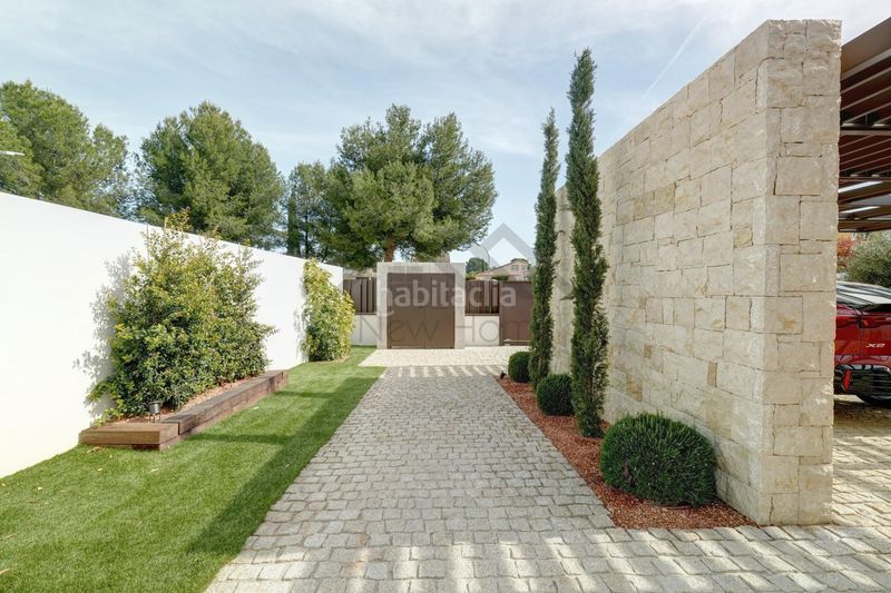 Foto 3d2fde0d-de14-46e3-9d54-a8f300e2321d. Chalet mit parking pool in El Carme-Sant Agustí-Bonavista Eliana (l´)