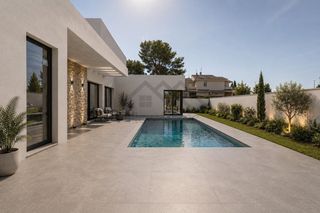 Chalet in Montealegre. Villa mediterraneo  arquitectura mediterránea de autor, diseño,