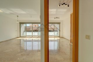 Appartement à Núcleo Urbano. 108 m2 útiles en el corazón de la pobla 3 dormitorios, garaje y
