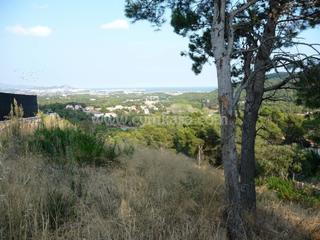 Finca rústica a Palafolls. Terreno en venta