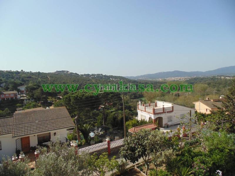 Foto b73c0839-67d9-48cb-9314-b29f6aaff199. Casa amb calefacció aparcament a terrabrava - Tordera parc Tordera