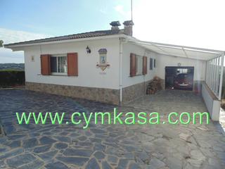 Casa a Aiguaviva Parc. Casa en venta en vidreres