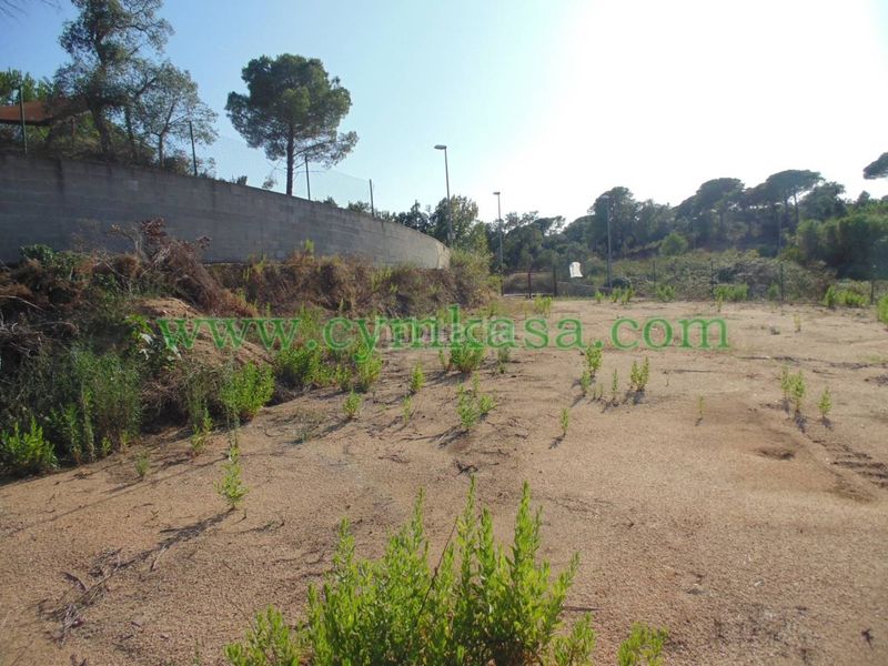 Foto 29bac9d1-25df-4583-a39a-46683a47bbc8. Terreny residencial a Lloret Verd - Els Pinars Lloret de Mar