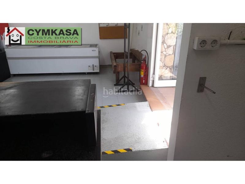 Foto 1d047e13-eae5-400c-94f3-41c6b7444fb6. Business premise in Residencial Park Maçanet de la Selva