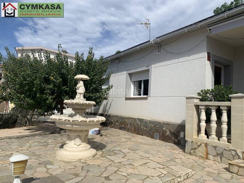 Foto 1d5c7a0c-7056-40a2-889f-d71b8365efb4. Casa amb calefacció aparcament piscina a Aiguaviva Parc Vidreres