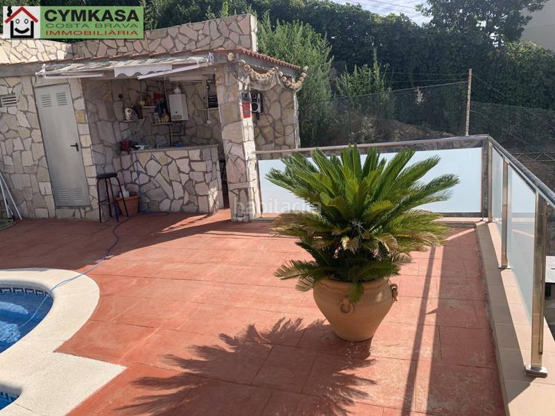 Foto 739f350a-ea18-4561-a6fb-e38563332a2f. Casa amb calefacció aparcament piscina a Aiguaviva Parc Vidreres