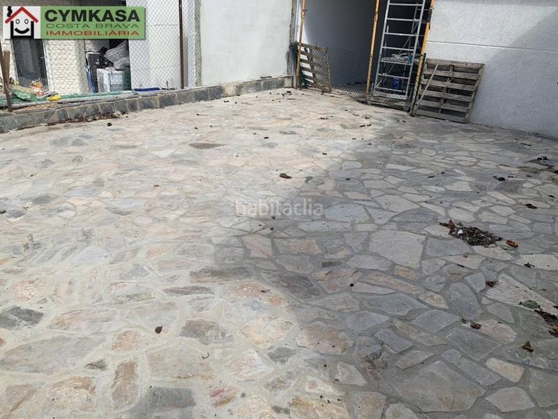 Foto dc9094fb-f57c-4423-9719-ff81d3947cf1. Casa amb calefacció aparcament piscina a Aiguaviva Parc Vidreres