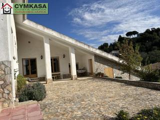 Casa a Aiguaviva Parc. Casa en venta en urb. aiguaviva parc