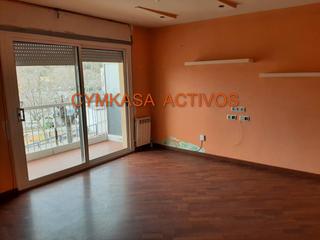 Pis a Mas Baell-Can Carbó. Piso en venta en mas baell