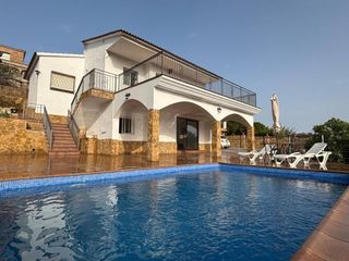 Affitto Casa in Lloret Verd - Els Pinars. Casa en alquiler en los pinares