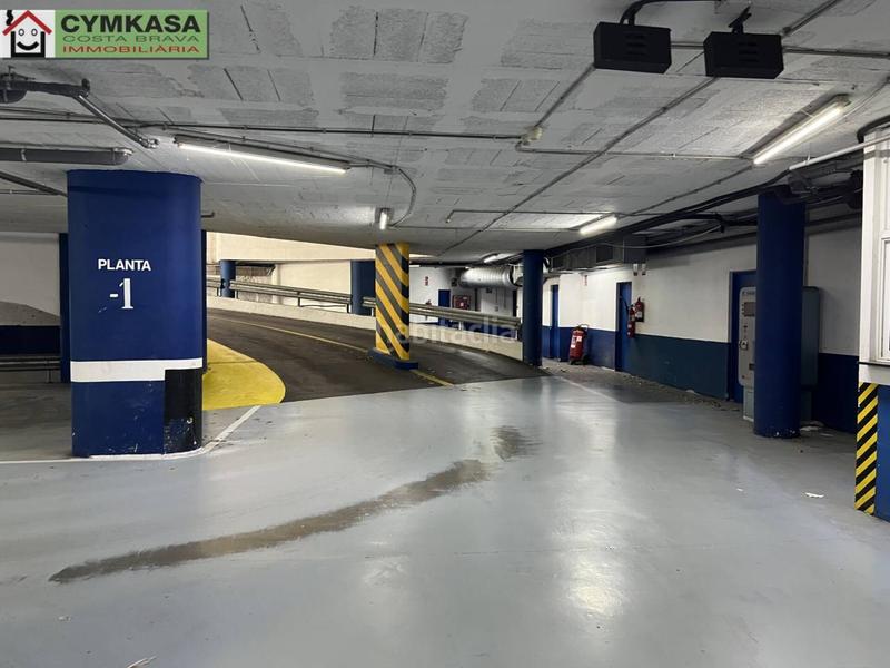 Foto 1052daf5-d3b7-48fb-b980-27f641e72d87. Car parking in dels vents 9 in Montigalà Badalona