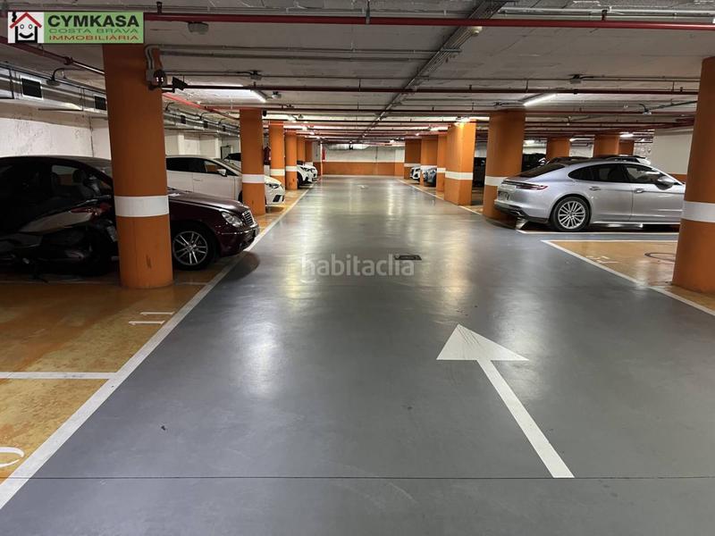 Foto 4343cde0-6159-4dd6-a575-924041490c2c. Car parking in dels vents 9 in Montigalà Badalona