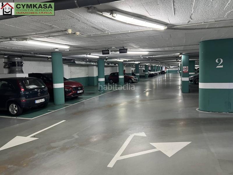 Foto 7840ef56-c477-4326-bc2e-93d9521b4515. Car parking in dels vents 9 in Montigalà Badalona