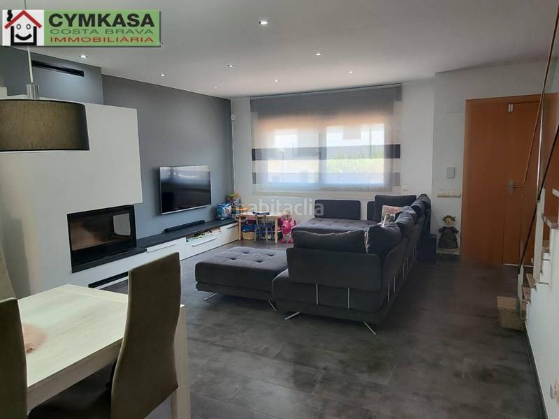 Foto f11f85e5-5769-49d5-9c4c-1c5ab6d3d018. Casa adossada amb calefacció aparcament a Sils