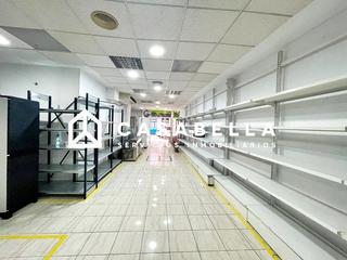 Lloguer Local Comercial a La Creu del Grau. Casabella inmobiliaria alquila local comercial en camins al grau